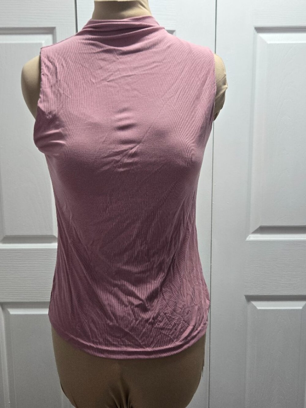 NWT OGL Mockneck Rose Mauve Sleeveless Bra Tank Top Large